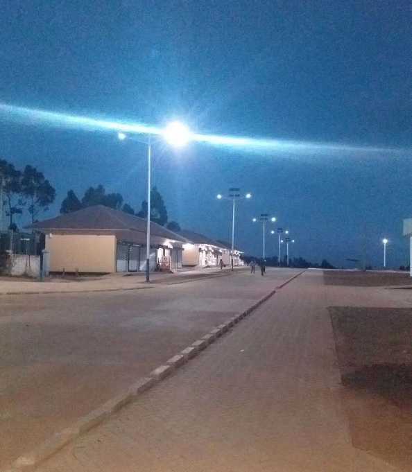 诸暨市非洲科特迪瓦太阳能路灯工程